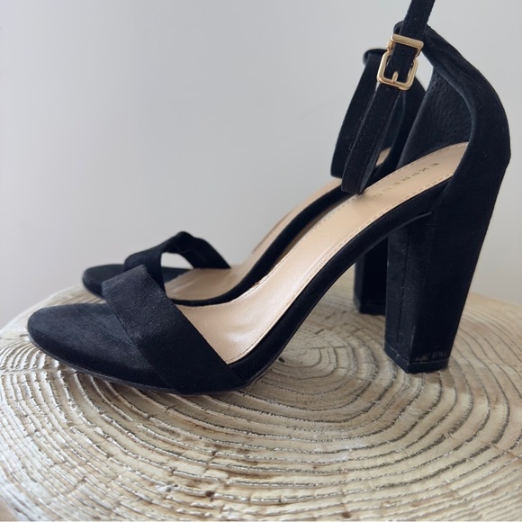 Express Black Suede Block Women's Heel Sandals Size 8 - Picture 4 of 12